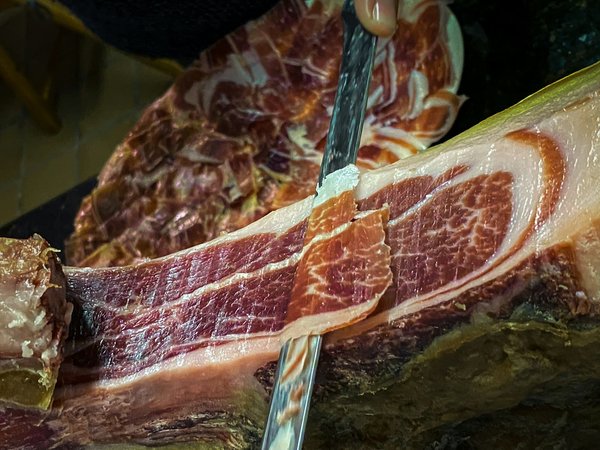 Découvrez le jambon espagnol, un incontournable ibérique